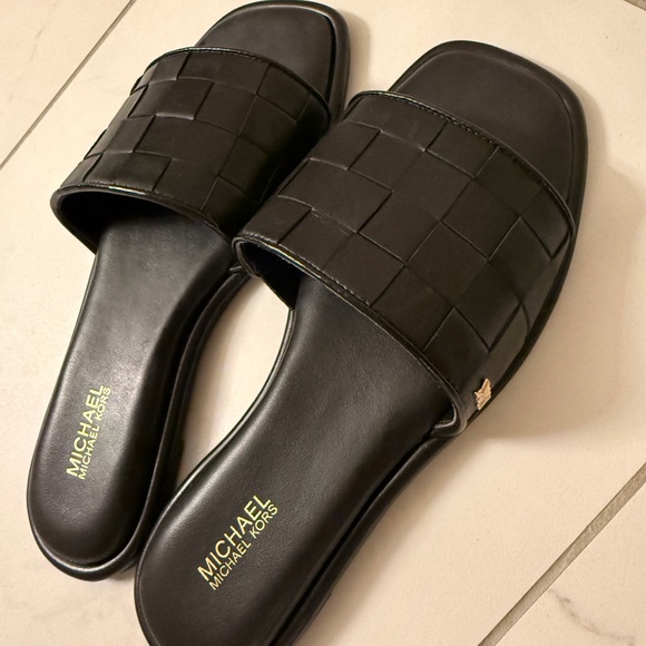 Michael Kors Black Woven Slide Sandals - Picture 5 of 7